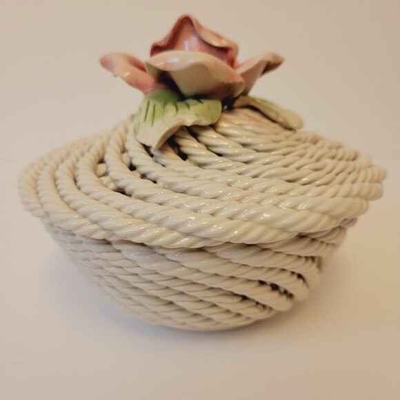Vintage Weave Capodimonte Rope Basket/ Trinket Dish - Picture 3 of 12